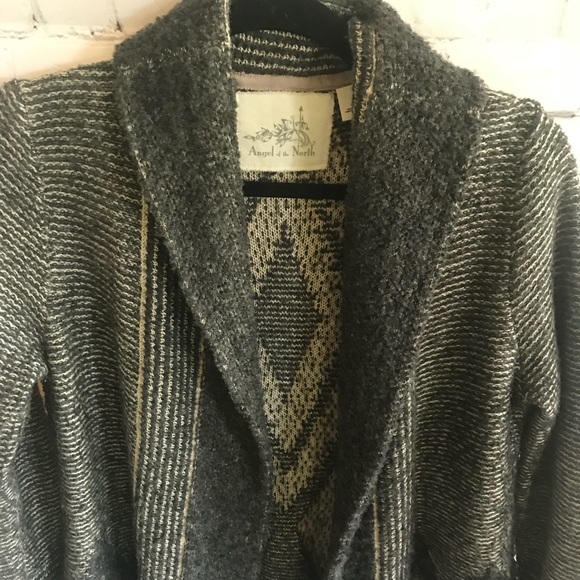 🌟🌟WOMEN’S SWEATER🌟🌟 - Picture 2 of 4